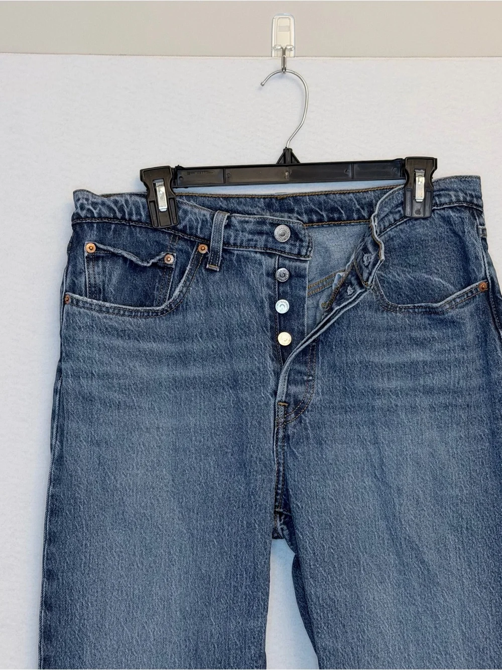 Levi’s 501 Original Fit Jeans Men’s 30x30 Medium Wash Straight Leg Button Fly
